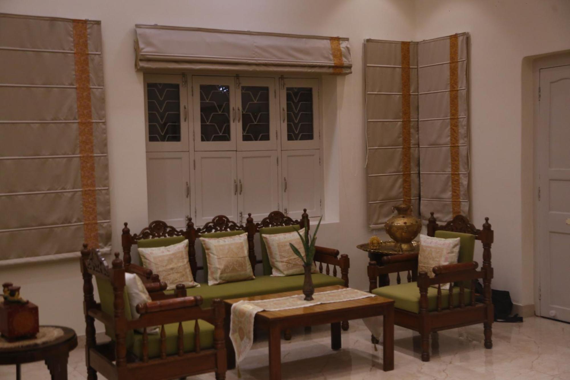 Heritage Haveli พาราณสี ภายนอก รูปภาพ