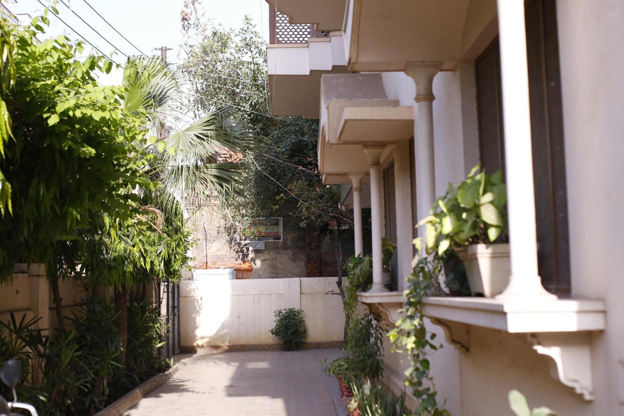 Heritage Haveli พาราณสี ภายนอก รูปภาพ
