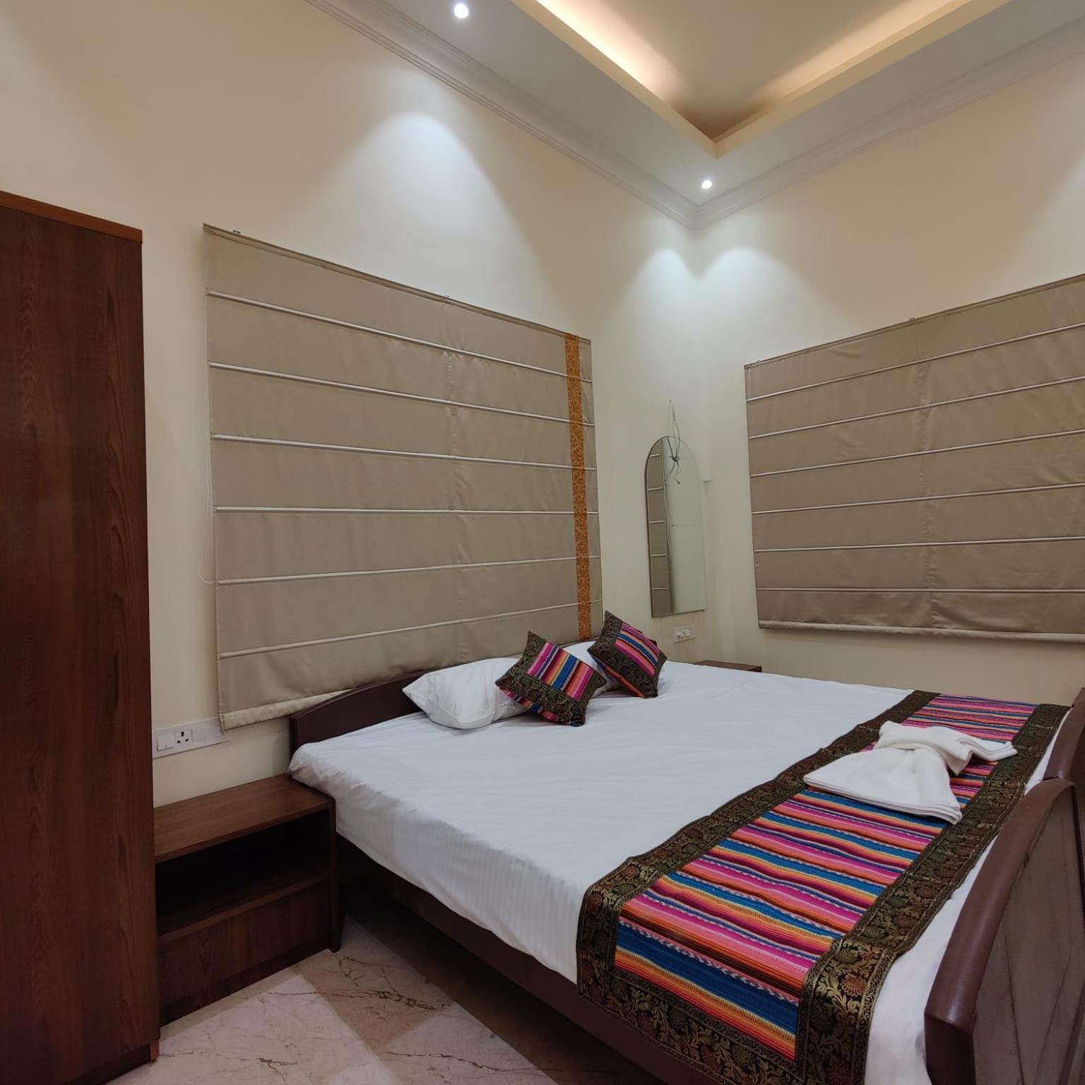 Heritage Haveli พาราณสี ภายนอก รูปภาพ